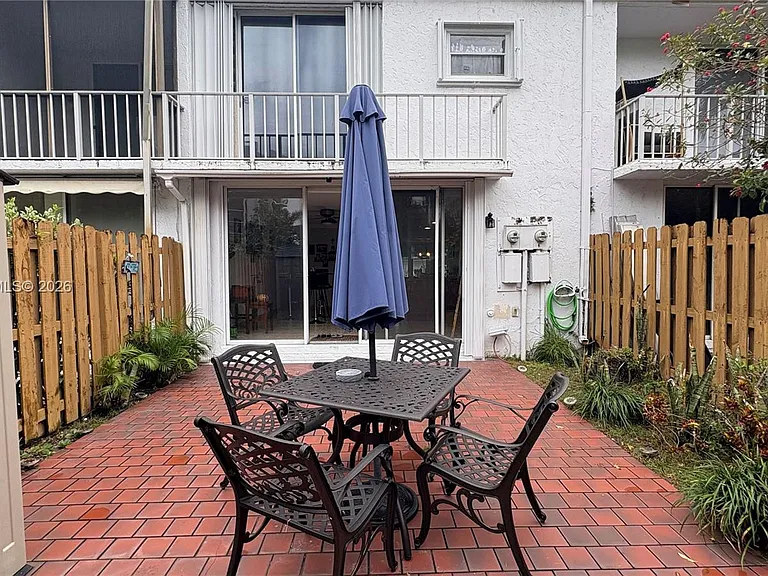 808 NE 27th Ave #808 — Photo 13