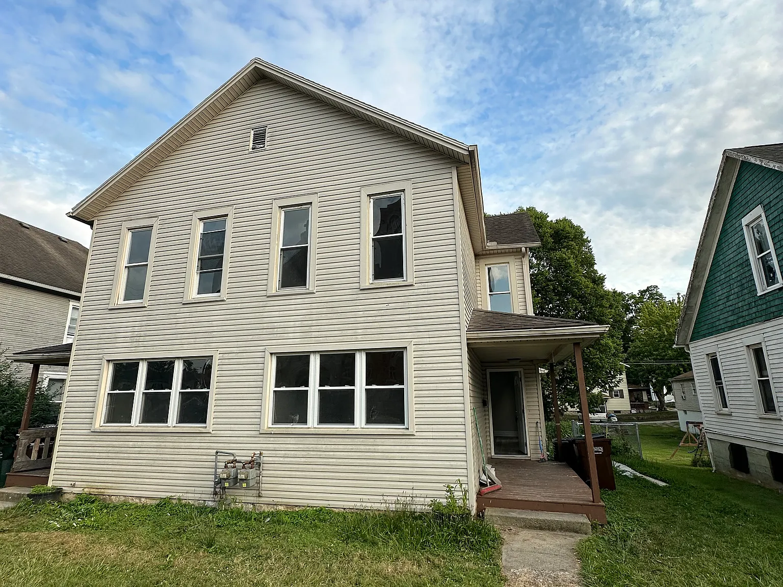 2 bed, 1100 sqft, $950 — Photo 1