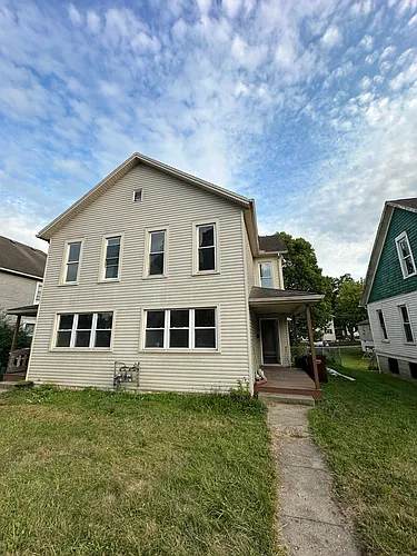 123 W Water St #1 Photo 1