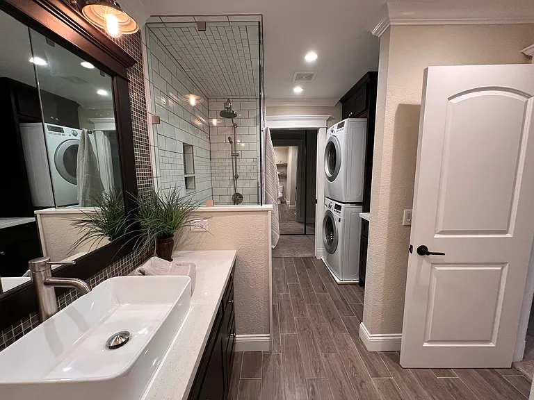 202 Compton Cir #D — Photo 9