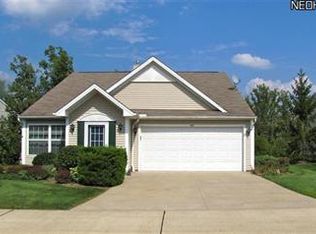 86 Chesterton Ln, Aurora, OH 44202