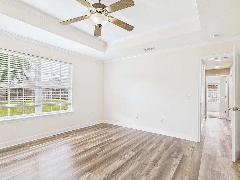 129 Grandview Dr — Photo 28