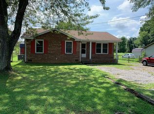 581 Donna Dr, Clarksville, TN 37042