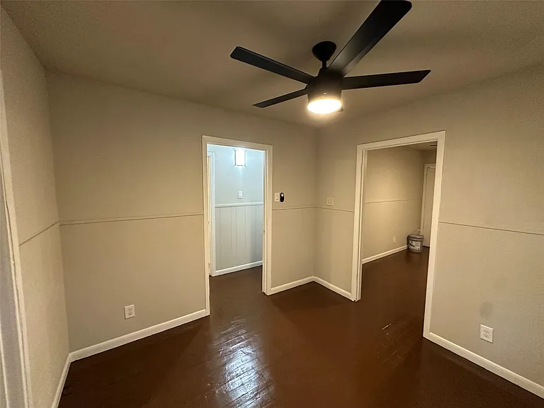 2721 Napoleon St — Photo 9
