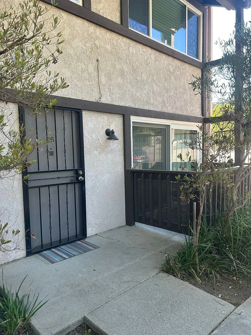 Charming 2BD/2Bth Condo — Photo 2