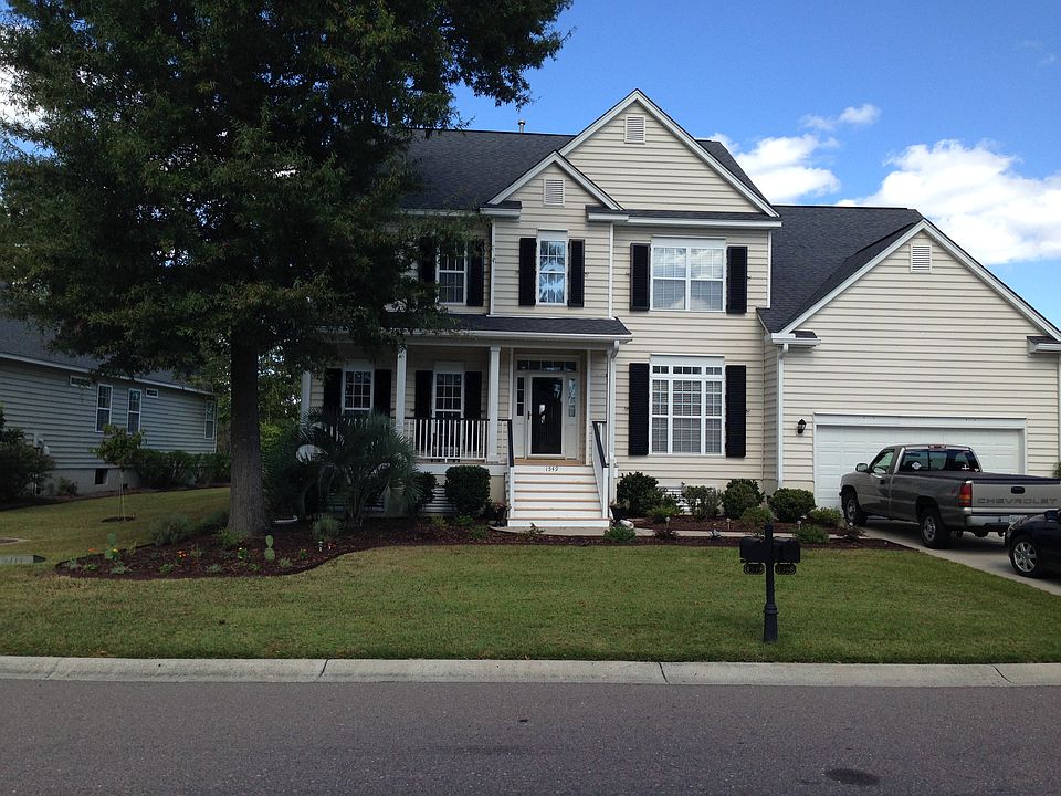 1st image of 1549 Oakhurst Dr