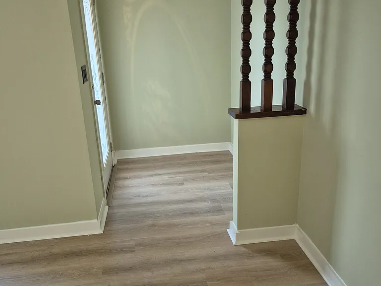 6319 Cambridge Dr — Photo 2