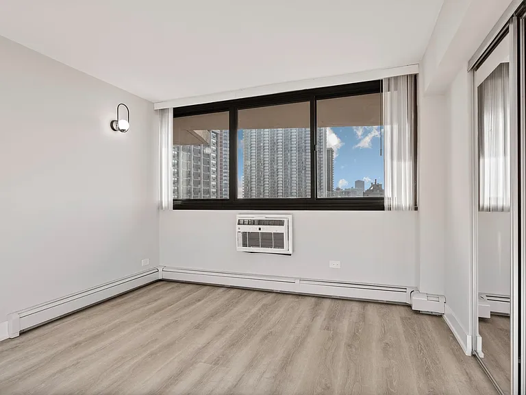 The Duplex Tower — Photo 154