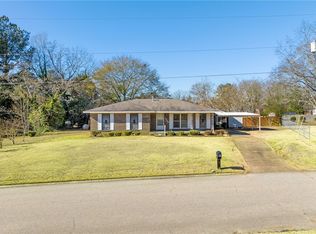 1502 Harper Pl, Opelika, AL 36801