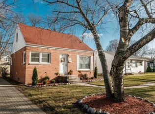 (Undisclosed Address), Whitefish Bay, WI 53217