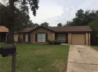 1334 N 7th St, Conroe, TX 77301