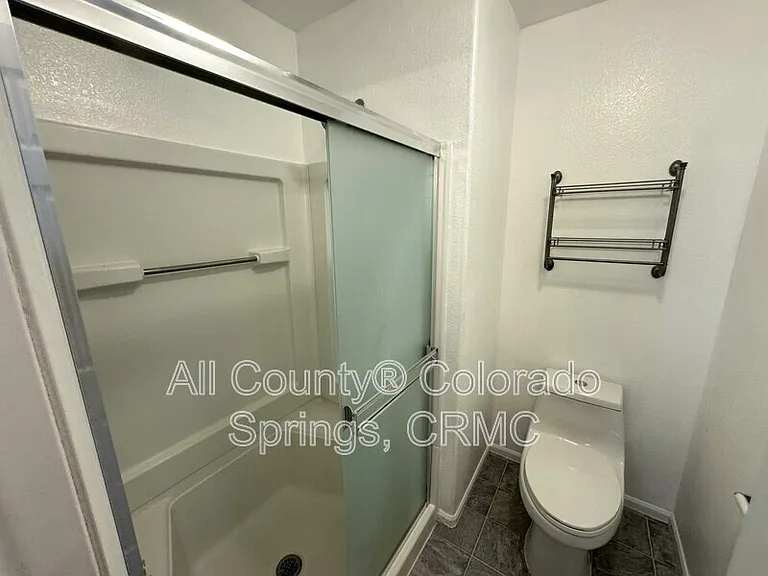 1305 Lords Hill Dr — Photo 13