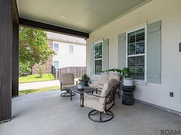 3rd image of 15463 Green Trails Blvd