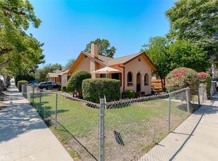 1072 E Villa St, Pasadena, CA 91106