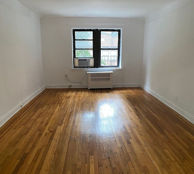 1st image of 210 E 38th St APT 2G3