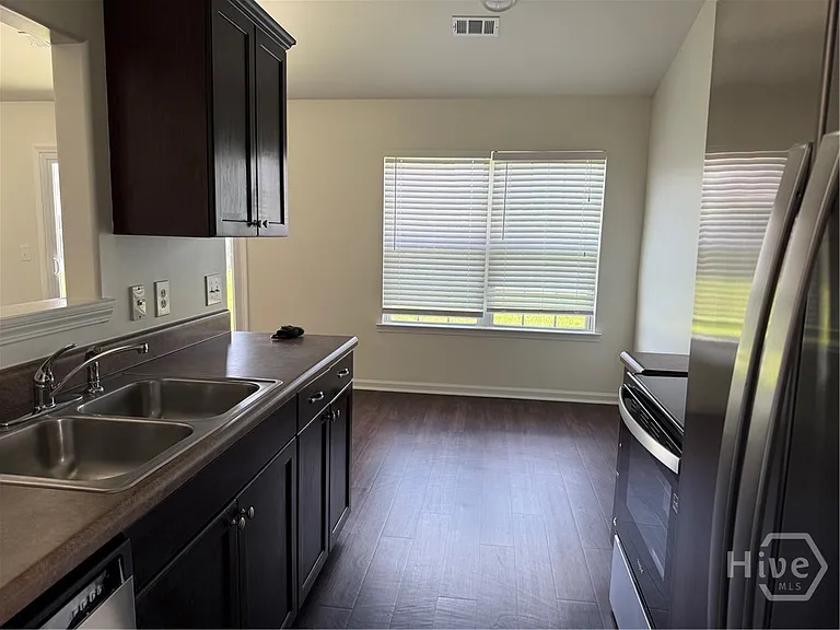 173 Willow Point Cir — Photo 5