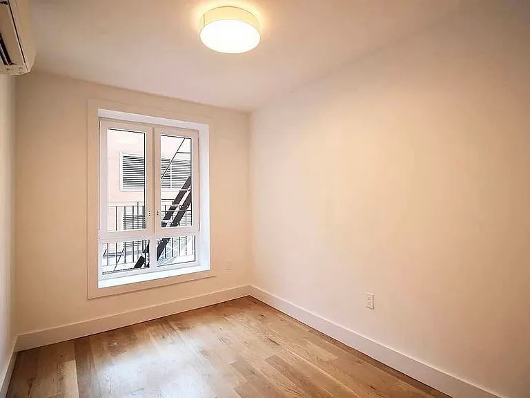 223 E 96th St #1C — Photo 6