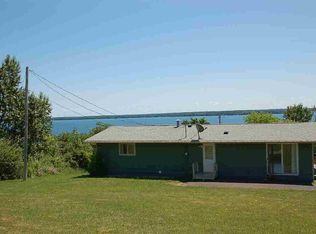 19 E Sweeny Ave, Bayfield, WI 54814