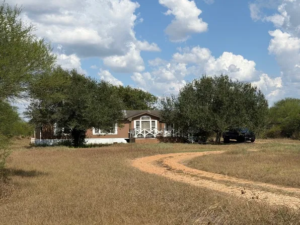 3546 Burroughsville Rd, Victoria, TX 77905