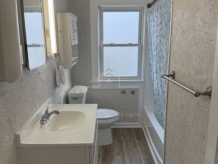 301 Roslyn Ave NW #303 — Photo 17