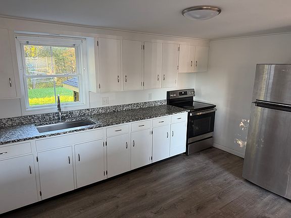 4th image of 243 Windham Center Rd #1