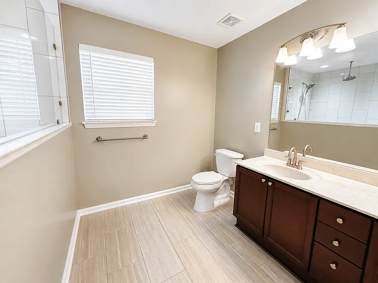 1411 Deer Spring Ct — Photo 17