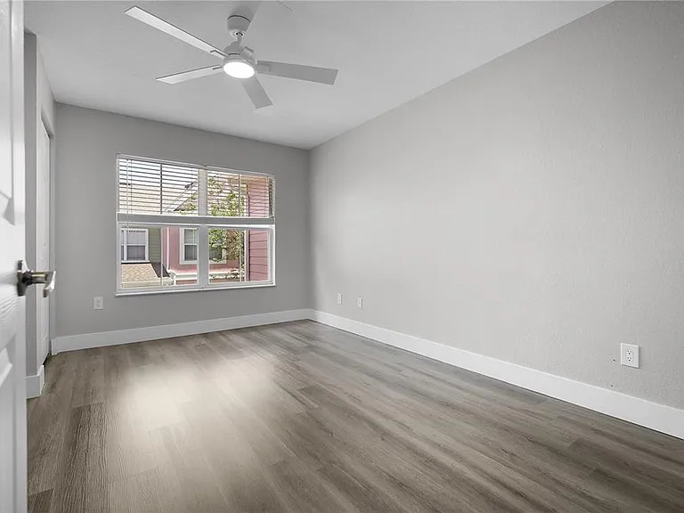 4007 Venetian Bay Dr #105 — Photo 16