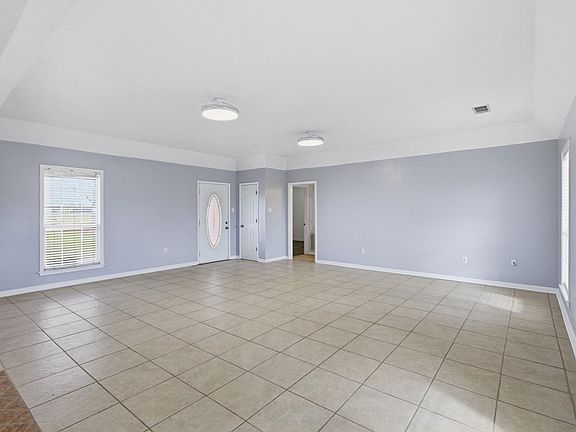 3rd image of 5761 Elliott Rd