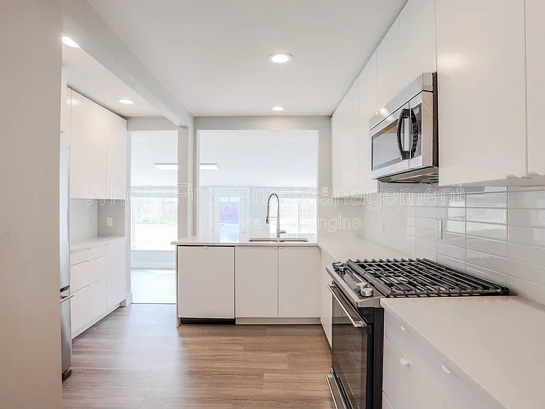 1939 Verbena St — Photo 15
