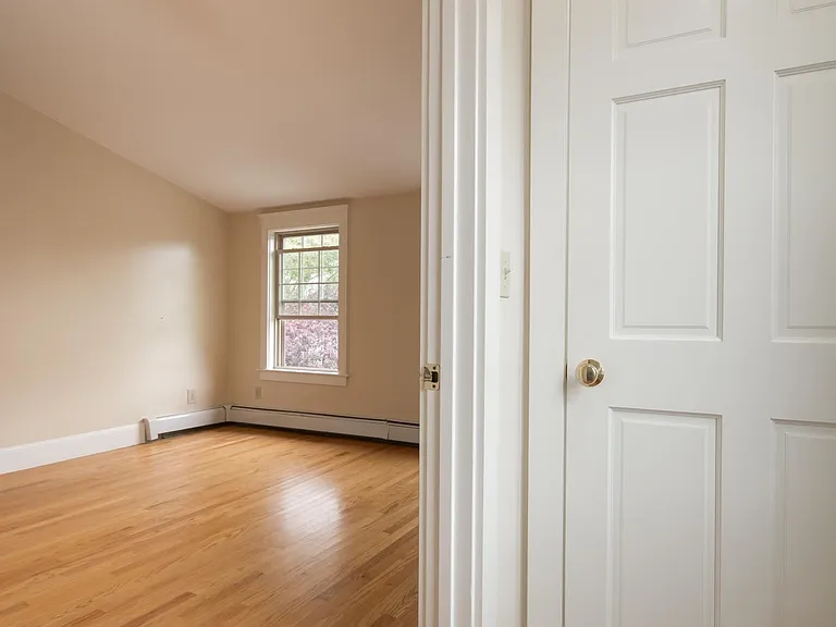 51 Kingston Ave #A — Photo 9