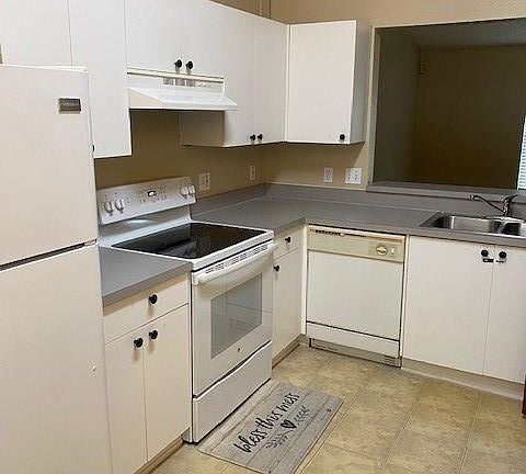 3rd image of 2891 Winchester Cir