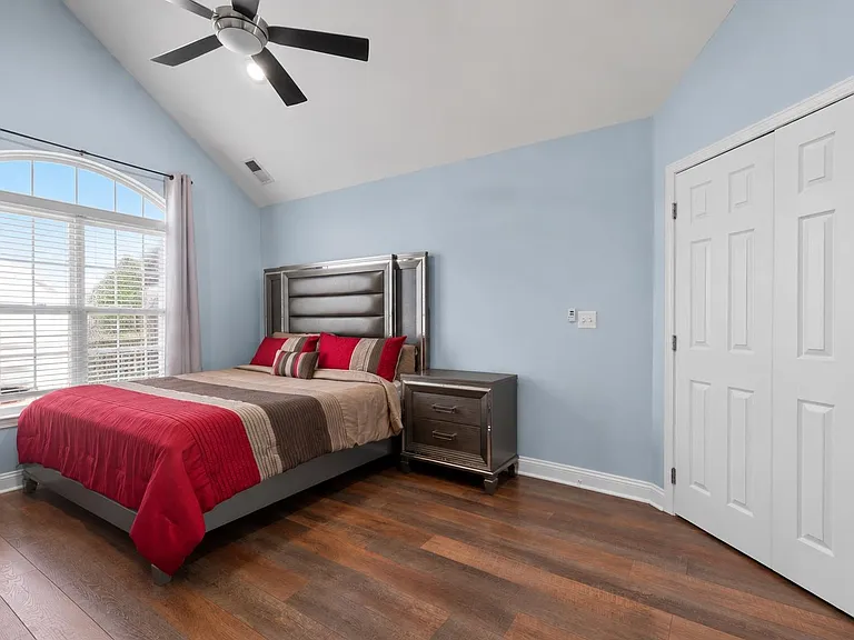 209 Blue Heron Dr — Photo 15