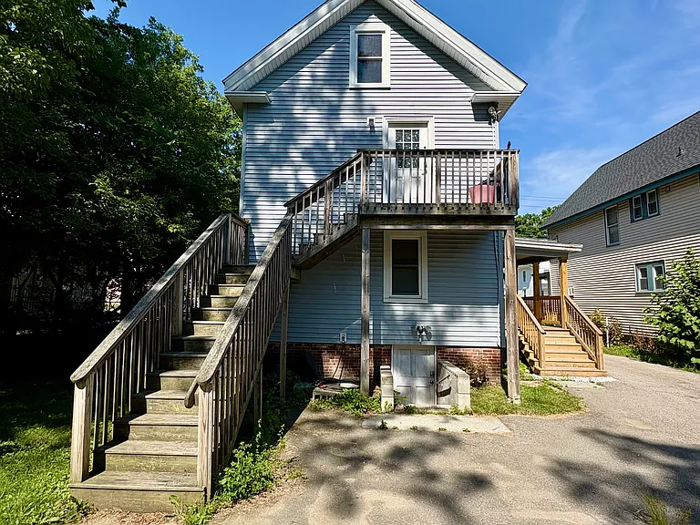 32B Atkinson St — Photo 2
