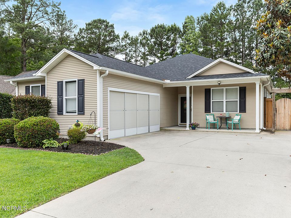 1st image of 227 Sand Pebble Drive SE
