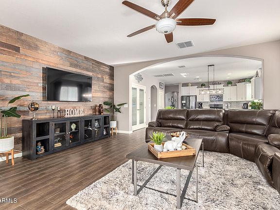 4th image of 41362 W Somers Dr