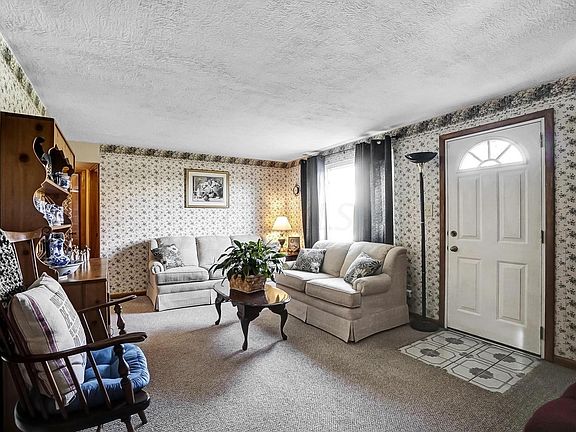 4th image of 429 Garden Heights Ave