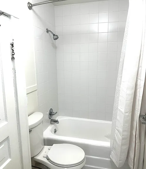 824 Michigan Ave #2 — Photo 4