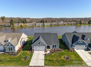 2911 Isle Grand Dr, Belmont, MI