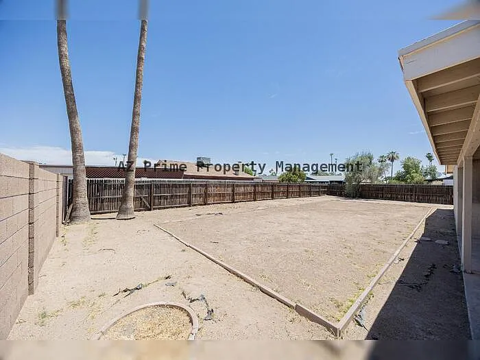 5849 S College Ave — Photo 23