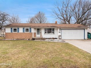 108 Overbrook Dr, Flushing, MI 48433