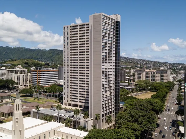 1212 Punahou St APT 1003, Honolulu, HI 96826