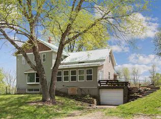 1110 Abbe Hills Rd, Mount Vernon, IA 52314
