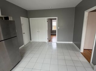 5 Washington Sq APT 2, Gloucester, MA 01930