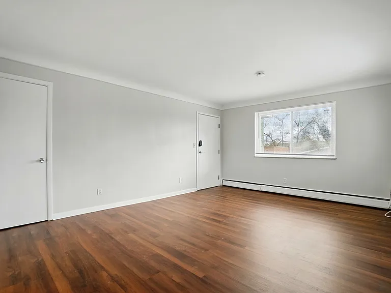7839 Newbedford Ave #4 — Photo 30