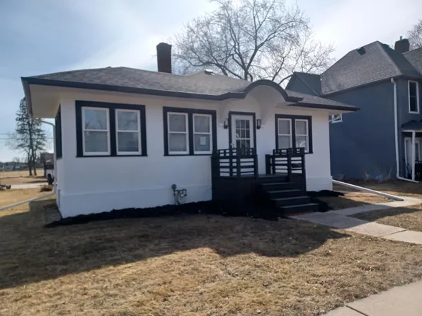 2548 13th Ave E, North Saint Paul, MN 55109