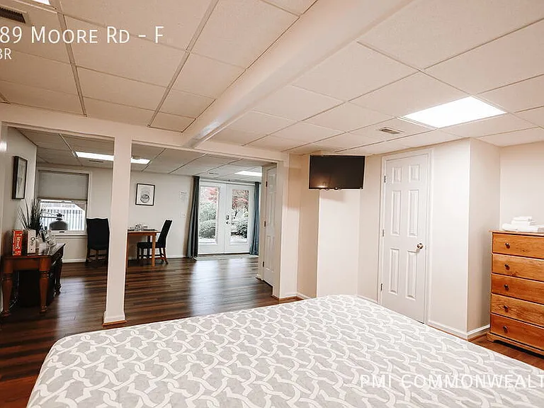 589 Moore Rd #F — Photo 10