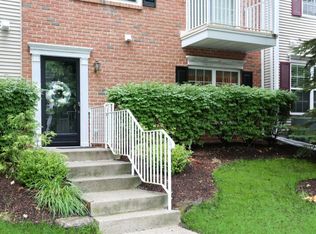 2175 Kent Ct, Mahwah, NJ 07430