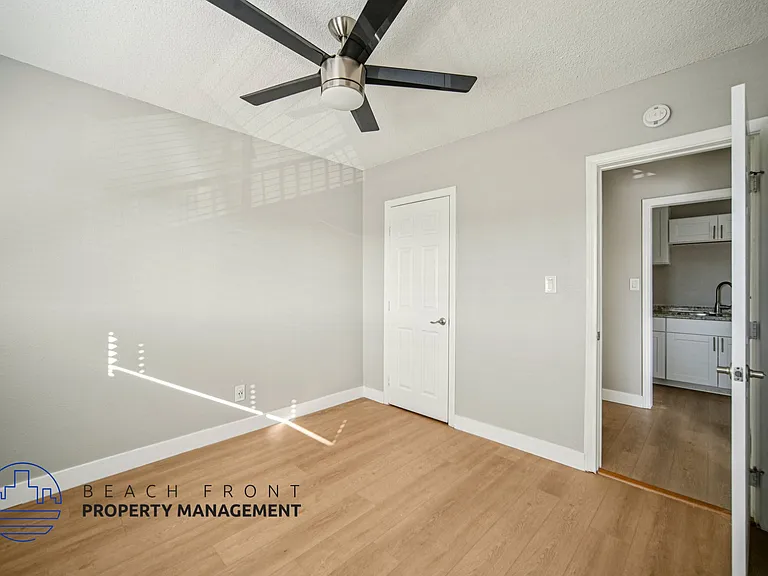 4640 W. Imperial — Photo 10