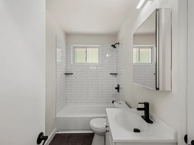 414 Elwood Dr — Photo 17