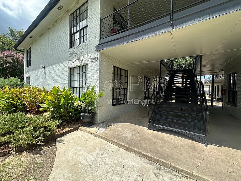 5317 Junius St #214 — Photo 2